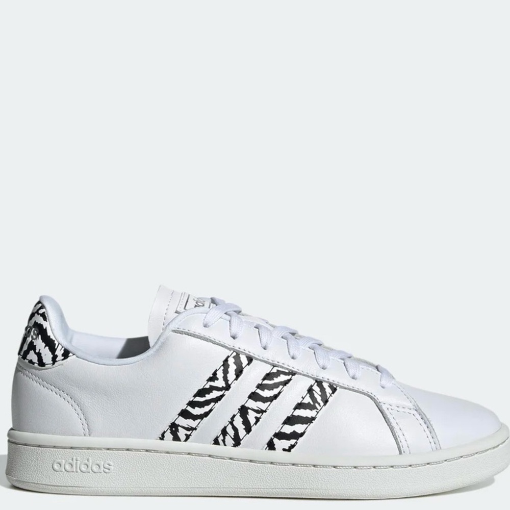 White Adidas Grand Court Tennis Shoe NEW IN BOX!